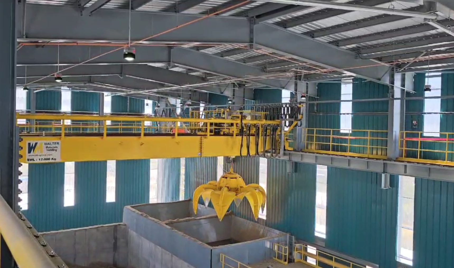 Automatic storage management with bridge crane